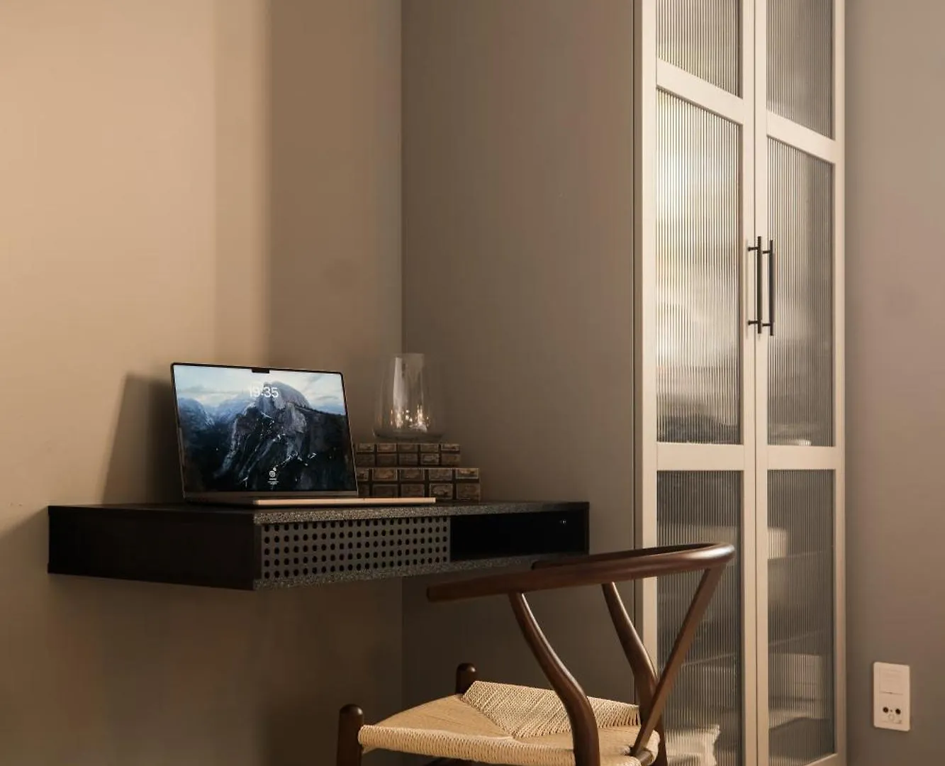Unique Apartment With Private Terrace & Entrance Estocolmo