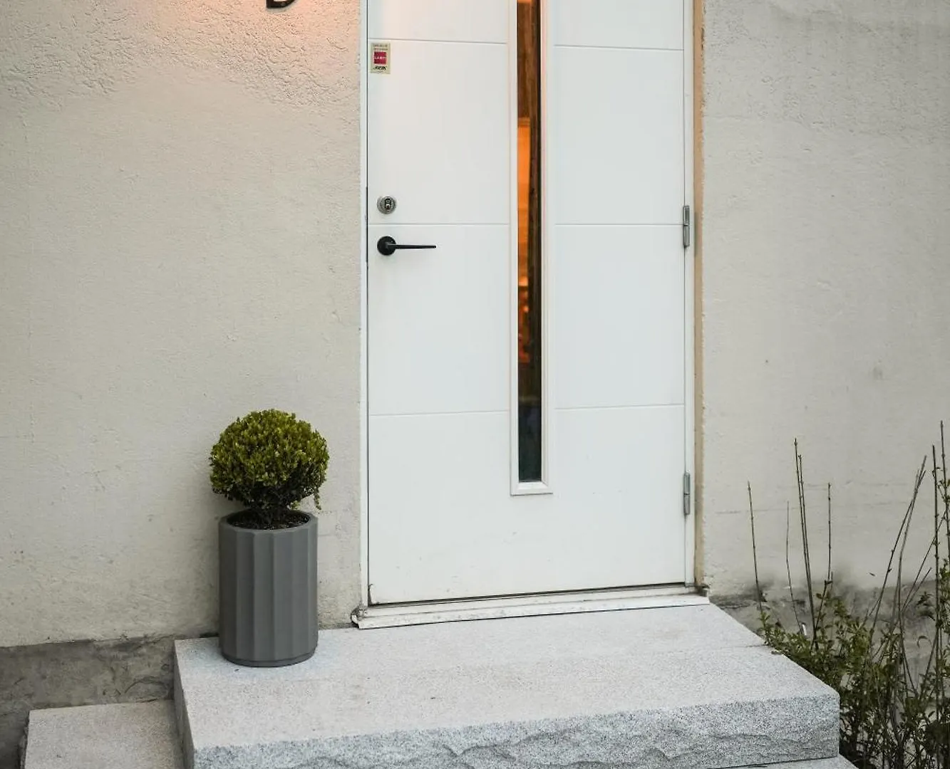 Unique Apartment With Private Terrace & Entrance Estocolmo